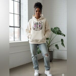 Fashion Bear Hoodie S 21” p2p Ivory NWOT